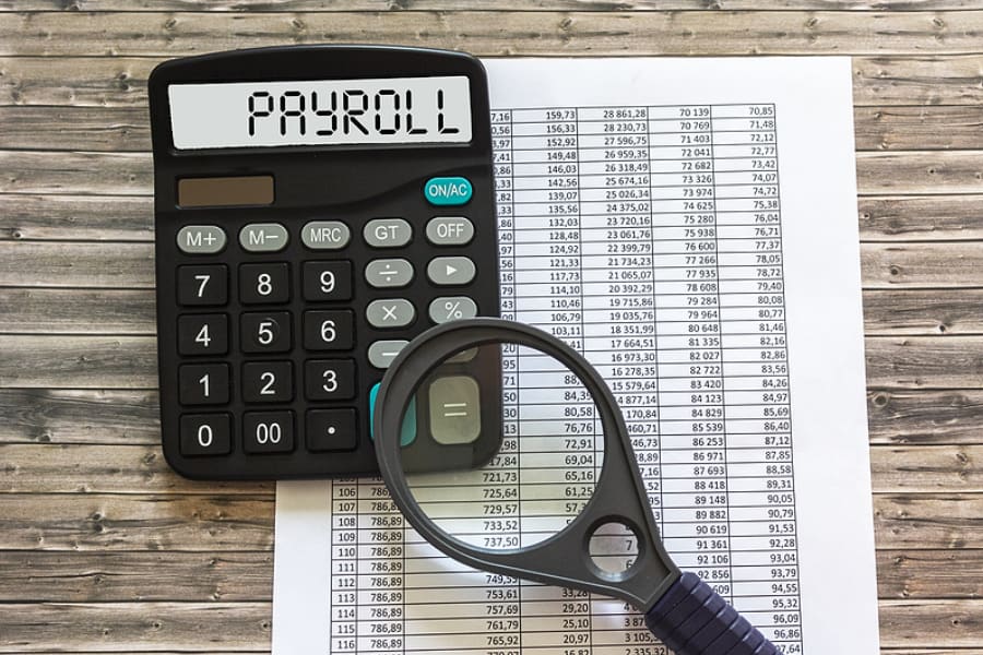 5 Benefits Of Outsourcing Your Payroll Services