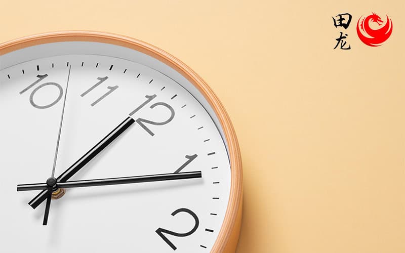 An image of a clock