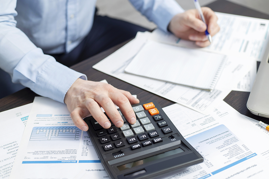 Accountant vs Auditor: What Is The Difference?
