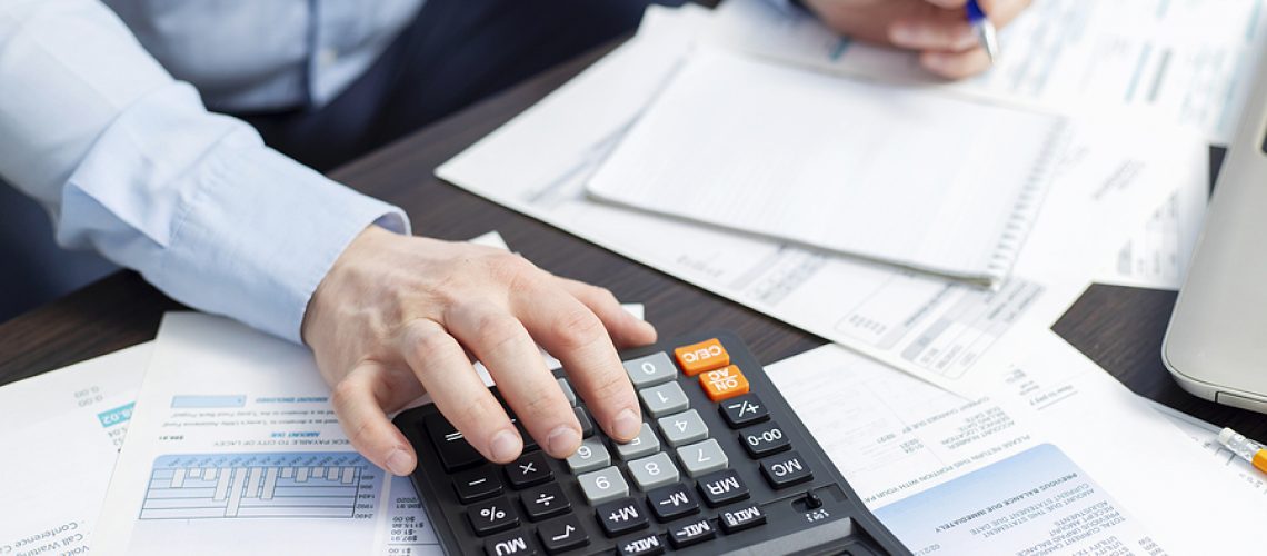 Accountant vs Auditor: What Is The Difference?